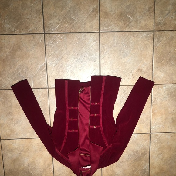 Clothes/shoes - Picture 4 of 4